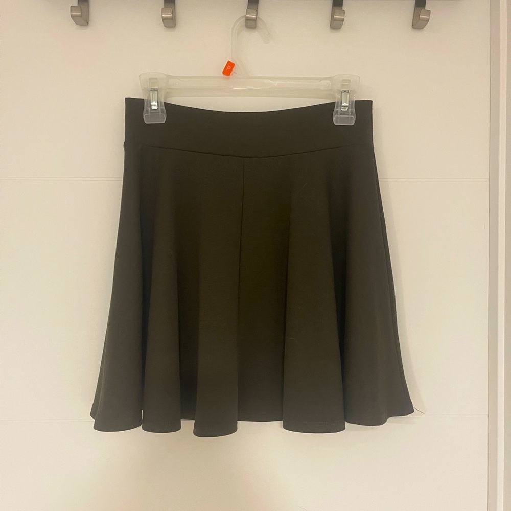 Skirt - Picture 2 of 4